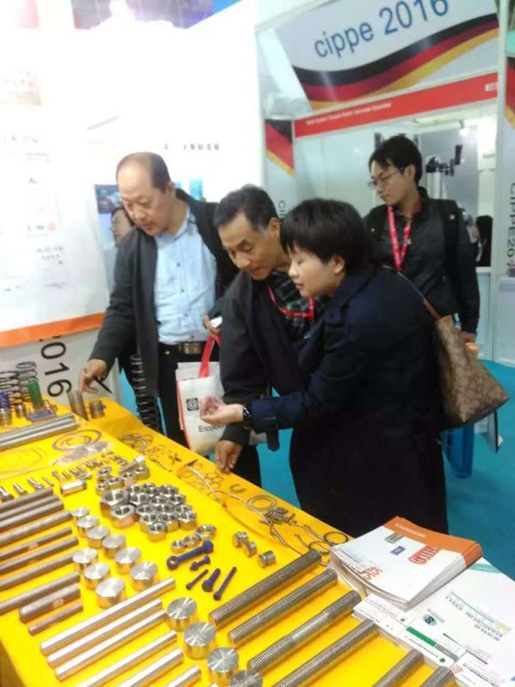 三和彈簧參與全球最大的中國國際石油石化展覽會(huì)